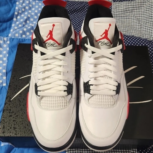 Jordan 4 Red Cement size 11 - Picture 2 of 6